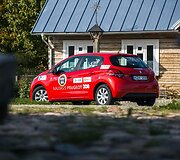 &bdquo;Top Gear&ldquo; apdovanojimų turo akimirka &Scaron;iaulių oro uoste