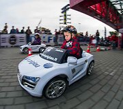 &bdquo;Top Gear&ldquo; apdovanojimų turo akimirka &Scaron;iaulių oro uoste