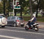 &bdquo;Toyota Yaris&ldquo; Vilniuje važinėjo su nutraukta degalinės žarna