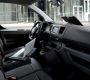 Atnaujintas &bdquo;Peugeot Expert&ldquo;