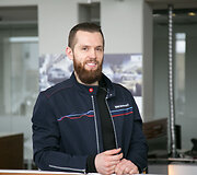 Tado Gelžinio i&scaron;lydėtuvės BMW salone