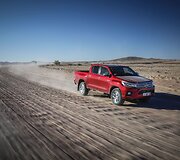 A&scaron;tuntos kartos &bdquo;Toyota Hilux&ldquo; bandymai Namibijoje
