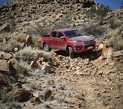 A&scaron;tuntos kartos &bdquo;Toyota Hilux&ldquo; bandymai Namibijoje