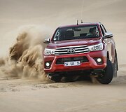 A&scaron;tuntos kartos &bdquo;Toyota Hilux&ldquo; bandymai Namibijoje