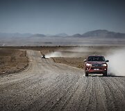 A&scaron;tuntos kartos &bdquo;Toyota Hilux&ldquo; bandymai Namibijoje