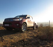 A&scaron;tuntos kartos &bdquo;Toyota Hilux&ldquo; bandymai Namibijoje