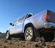 A&scaron;tuntos kartos &bdquo;Toyota Hilux&ldquo; bandymai Namibijoje
