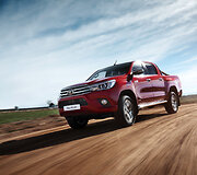 A&scaron;tuntos kartos &bdquo;Toyota Hilux&ldquo;