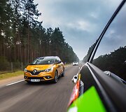 Lietuvos &bdquo;Metų automobilio 2017&ldquo; konkurso stovyklos Druskininkuose akimirka