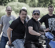 &bdquo;Tėvas Racing&ldquo; surengti &bdquo;Extreme Driving School&ldquo; mokymai