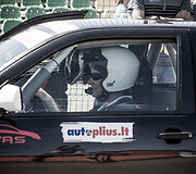 &bdquo;Tėvas Racing&ldquo; surengti &bdquo;Extreme Driving School&ldquo; mokymai