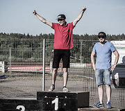 &bdquo;Tėvas Racing&ldquo; surengti &bdquo;Extreme Driving School&ldquo; mokymai