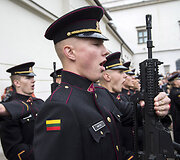 Karo akademijos kariūnai prisiekė tarnauti Lietuvos valstybei