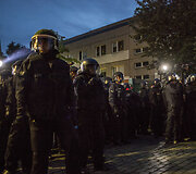 Neramumai per kairiųjų demonstraciją Berlyne 