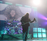 &bdquo;Dream Theatre&ldquo; koncerto akimirka