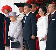 Karalienės Elizabeth II ir Kinijos prezidento Xi Jinpingo susitikimas