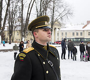 Tradicinės vėliavos pakėlimo ceremonijos akimirka