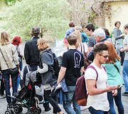 &bdquo;Tirpstančioje &scaron;lovės alėjoje&ldquo; pagerbti ry&scaron;kiausi estrados grandai