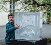 &bdquo;Tirpstančioje &scaron;lovės alėjoje&ldquo; pagerbti ry&scaron;kiausi estrados grandai