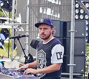 &bdquo;Radistai Village&rsquo;16&ldquo; akimirka