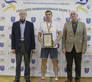 Varėnoje įvyko žiūrovų susidomėjimo ir teigiamų atgarsių sulaukęs tarptautinis veteranų rankinio turnyras &bdquo;Ukrainos ambasadoriaus taurė 2018&ldquo;. 