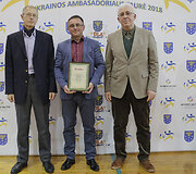 Varėnoje įvyko žiūrovų susidomėjimo ir teigiamų atgarsių sulaukęs tarptautinis veteranų rankinio turnyras &bdquo;Ukrainos ambasadoriaus taurė 2018&ldquo;. 