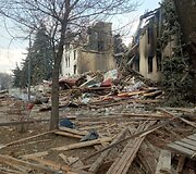 Subombarduotas Mariupolio dramos teatras