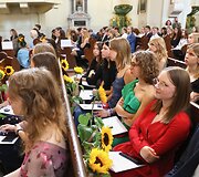 Geriausi Vilniaus abiturientai pagerbti Vilniaus universiteto &Scaron;v. Jonų bažnyčioje