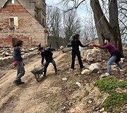 Restauruojamas Kamari&scaron;kių dvaras virs menininkų kūrybos erdve