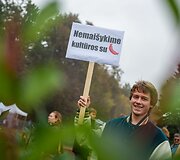 Panevėžys prisijungė prie visos Lietuvos kultūros streiko: protestas surengtas Senvagės saloje