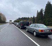 Uždaryta siena su Baltarusija: eilės prie Medininkų pasienio punkto