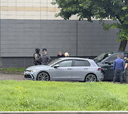 &bdquo;Aro&ldquo; pareigūnai prie Kauno geležinkelių stoties atlieka kratą automobilyje