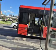 Vilniuje, Pilaitės prospekte, stotelėje autobusas pervažiavo moters koją