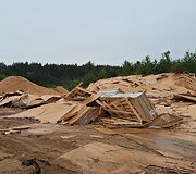 Medienos atliekos karjere prie Pagirių 