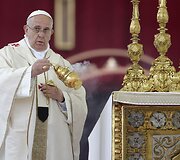 Pranci&scaron;kus per pirmąją dviejų popiežių kanonizaciją paskelbė Joną XXIII ir Joną Paulių II &scaron;ventaisiais 