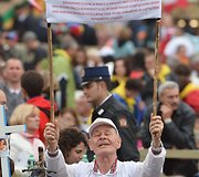 Pranci&scaron;kus per pirmąją dviejų popiežių kanonizaciją paskelbė Joną XXIII ir Joną Paulių II &scaron;ventaisiais 