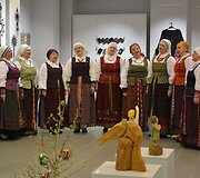 Varėnoje pristatyta paroda Auksalio kupkas