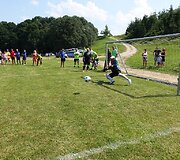 Užventyje (Kelmės r.) jau septintą kartą vyko tarptautinis senjorų futbolo turnyras &bdquo;Užvenčio Taurė 2016&ldquo;