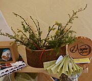 Varėnos centre gerą pusdienį smagiai &scaron;urmuliavo septintą kartą suorganizuota Dzūkijos regiono prie&scaron;velykinė mugė &bdquo;Auksalio kupkas&ldquo;. 