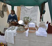 Varėnos centre gerą pusdienį smagiai &scaron;urmuliavo septintą kartą suorganizuota Dzūkijos regiono prie&scaron;velykinė mugė &bdquo;Auksalio kupkas&ldquo;. 