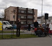 Varėnos centre gerą pusdienį smagiai &scaron;urmuliavo septintą kartą suorganizuota Dzūkijos regiono prie&scaron;velykinė mugė &bdquo;Auksalio kupkas&ldquo;. 
