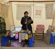 Varėnos centre gerą pusdienį smagiai &scaron;urmuliavo septintą kartą suorganizuota Dzūkijos regiono prie&scaron;velykinė mugė &bdquo;Auksalio kupkas&ldquo;. 