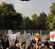D.Trumpą Londone pasitiko protestuotojai