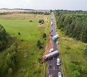 Kelyje Vilnius&ndash;Pabradė ant kelio nuvirto krovininis automobilis