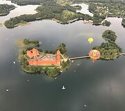 Per Lietuvą oro balionu