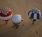Oro balionų fiesta Saudo Arabijoje 