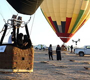 Oro balionų fiesta Saudo Arabijoje 