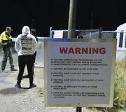 Žmonės renkasi prie &bdquo;Area 51&ldquo;