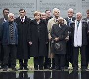 Memorialo atidarymo ceremonijos akimirka