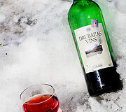 Raudonų vynuogių vynas (&bdquo;Drubazas vins&ldquo;) yra laikomas Sabilės miesto pasididžiavimu